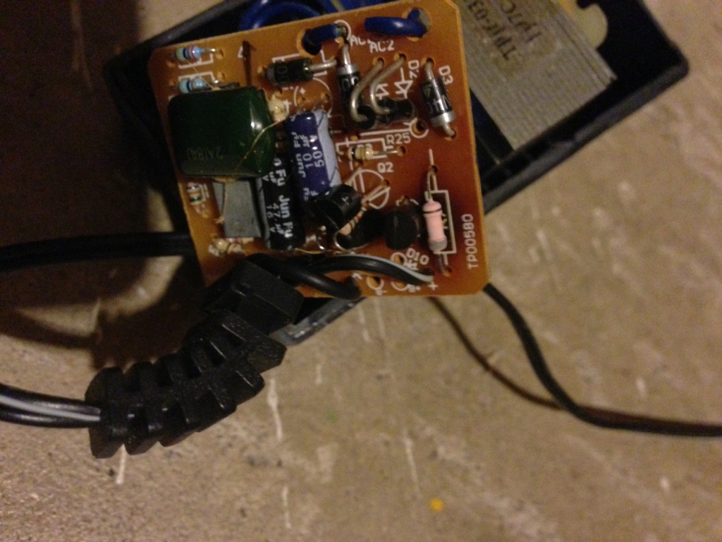 Repairing a black and decker 18v battery charger